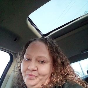 Meet your Posher, Chrystal